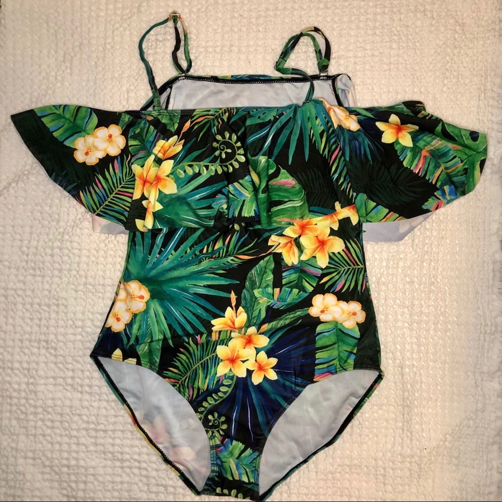 One piece swimsuit